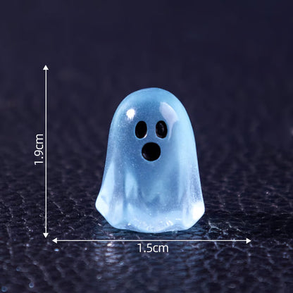 🎃 Must-Have Halloween Decor – 30pcs Cute Mini Ghost Figures 👻